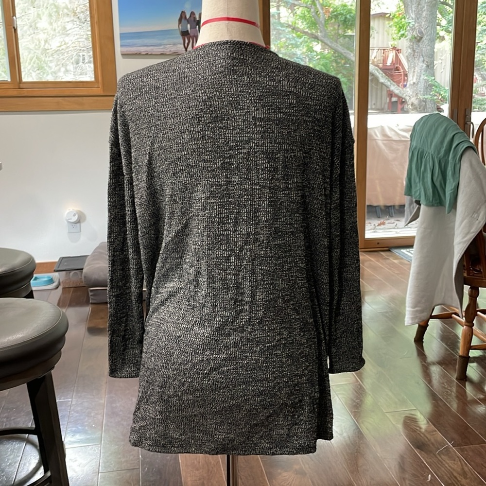 H&M Divided Cardigan - Picture 2 of 3